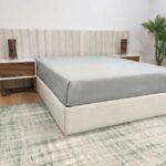 Agueda Goa - Cama de casal estofada painel gomos bege Mobiliário de Quarto por Medida Crispalmovel Loja de Mobiliario Guimaraes e Porto