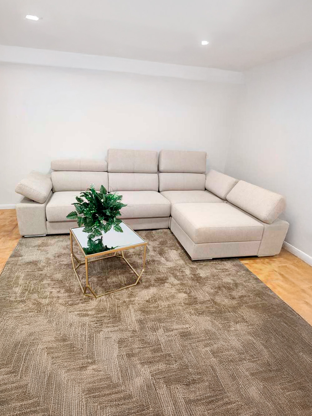 Sofa-Chaise-Longue-Relax-A12-Tecido-Bege-Pes-Inox-Vista-Ambiente-Sofas-Por-Medida-Crispalmovel Sofa Chaise Longue Relax A12 Tecido Bege Pes Inox Vista Ambiente Sofas Por Medida Crispalmovel