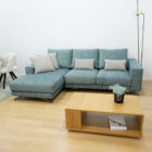 Sofa Chaise Lounge Fendy em Tecido Verde Agua Pes em Metal Vista Ambiente Sofas Por Medida Crispalmovel