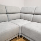 Sofa de Canto Husky Tecido Cinzento Pes Inox Vista Canto Assento por Medida Crispalmovel