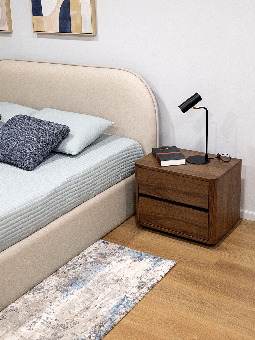 Cama de Casal Freida Estofada Tecido Bege