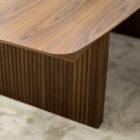 Mesa de Jantar Oval Extensível Robinson