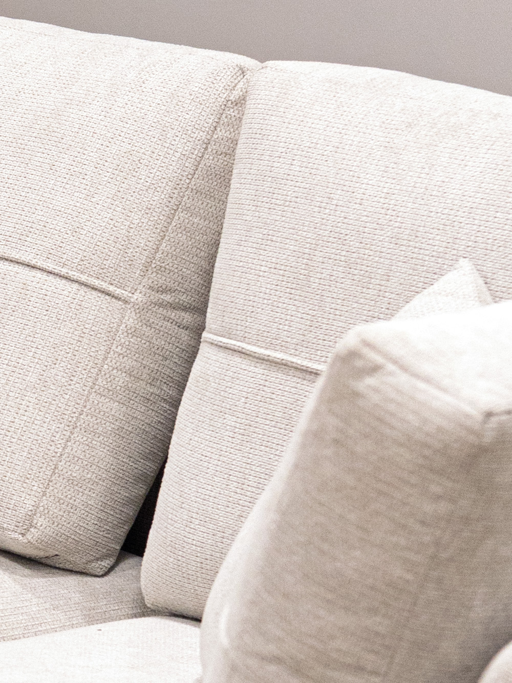 Sofa Chaise Longue Linea Tecido Bege Claro Formato L Vista Pormenor Tecido Sofas Por Medida Crispalmovel