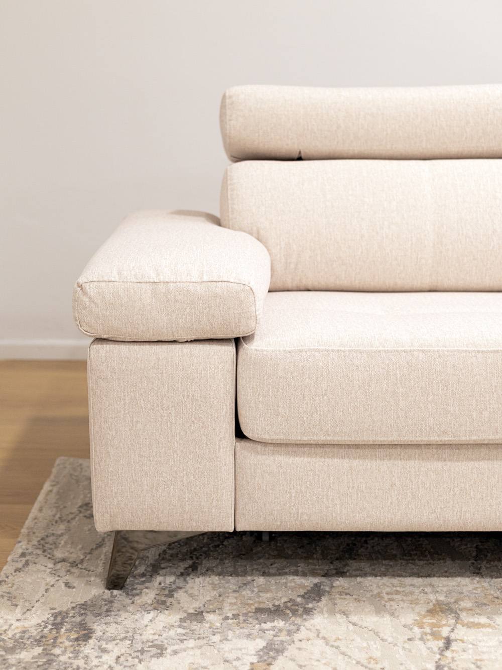 Sofa-de-Canto-Modena-Estofado-em-Tecido-Bege-Claro-Vista-Lado-Sofas-por-Medida-Crispalmovel Sofa de Canto Modena Estofado em Tecido Bege Claro Vista Lado Sofas por Medida Crispalmovel